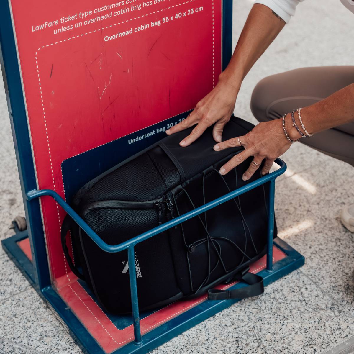 The Underseat 15L
